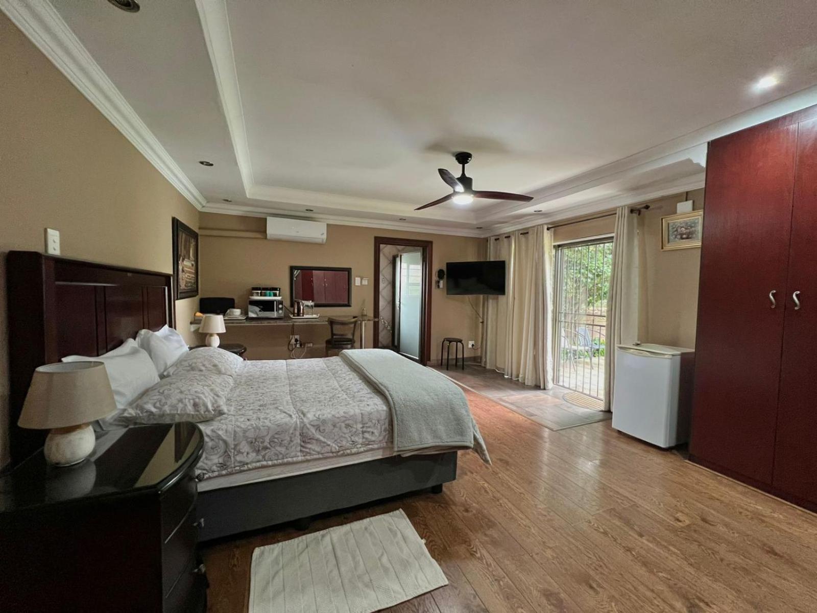 Spies Villa - Fast Wi-Fi, Netflix And Generator Middelburg Kültér fotó