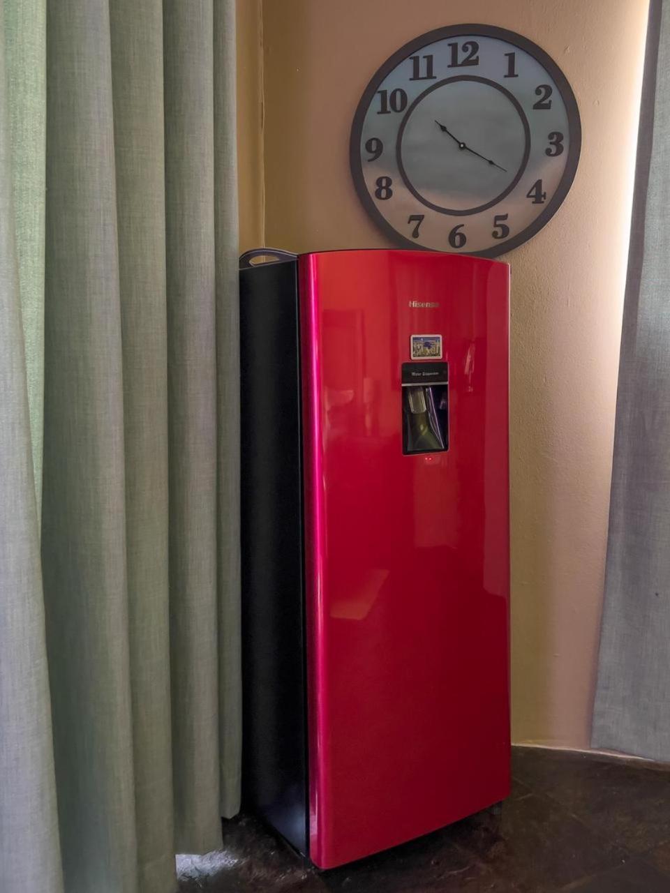Spies Villa - Fast Wi-Fi, Netflix And Generator Middelburg Kültér fotó